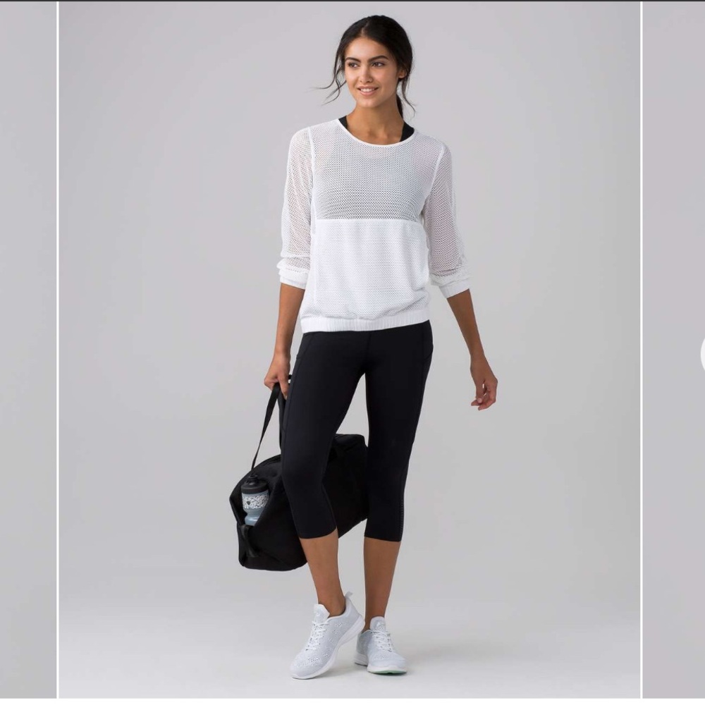Lululemon mesh on mesh white popover RARE